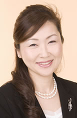 梶 智也子